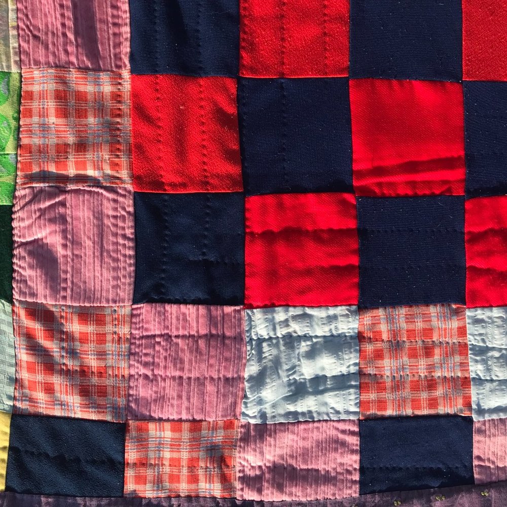 Vintage Hand Sewn Quilt - Picture 6 of 7